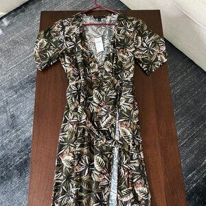NWT Banana Republic Tiger Print Midi Wrap Dress Size 6